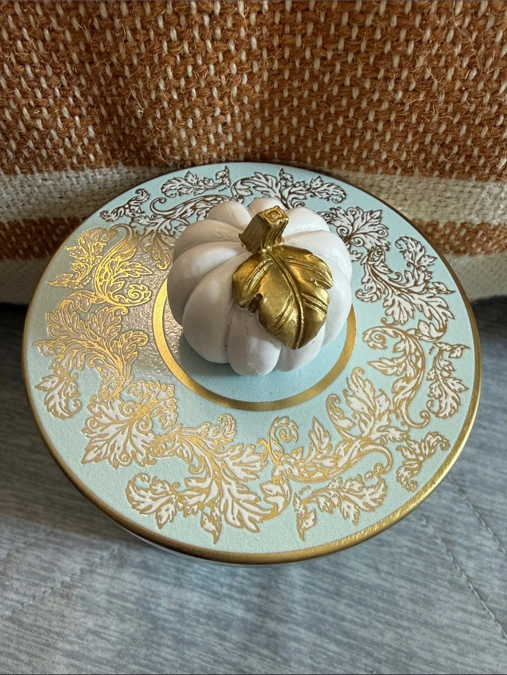 Boutique Candle mop Forest Sage & Pumpkin - Pumpkin, Cashmere and Sage